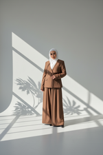 بدلة نسائي