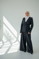 بدلة نسائي