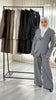 بدلة نسائى بقصة انثوية