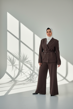 بدلة نسائي باربع ازرار
