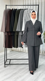 بدلة نسائي بردة صدرية