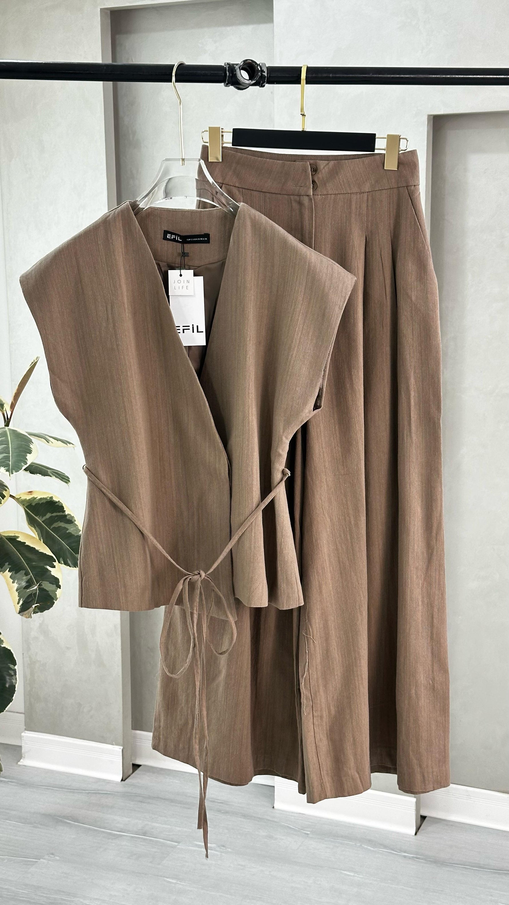 بدلة حفر نسائي