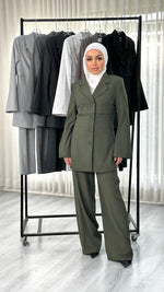 بدلة نسائي بردة صدرية