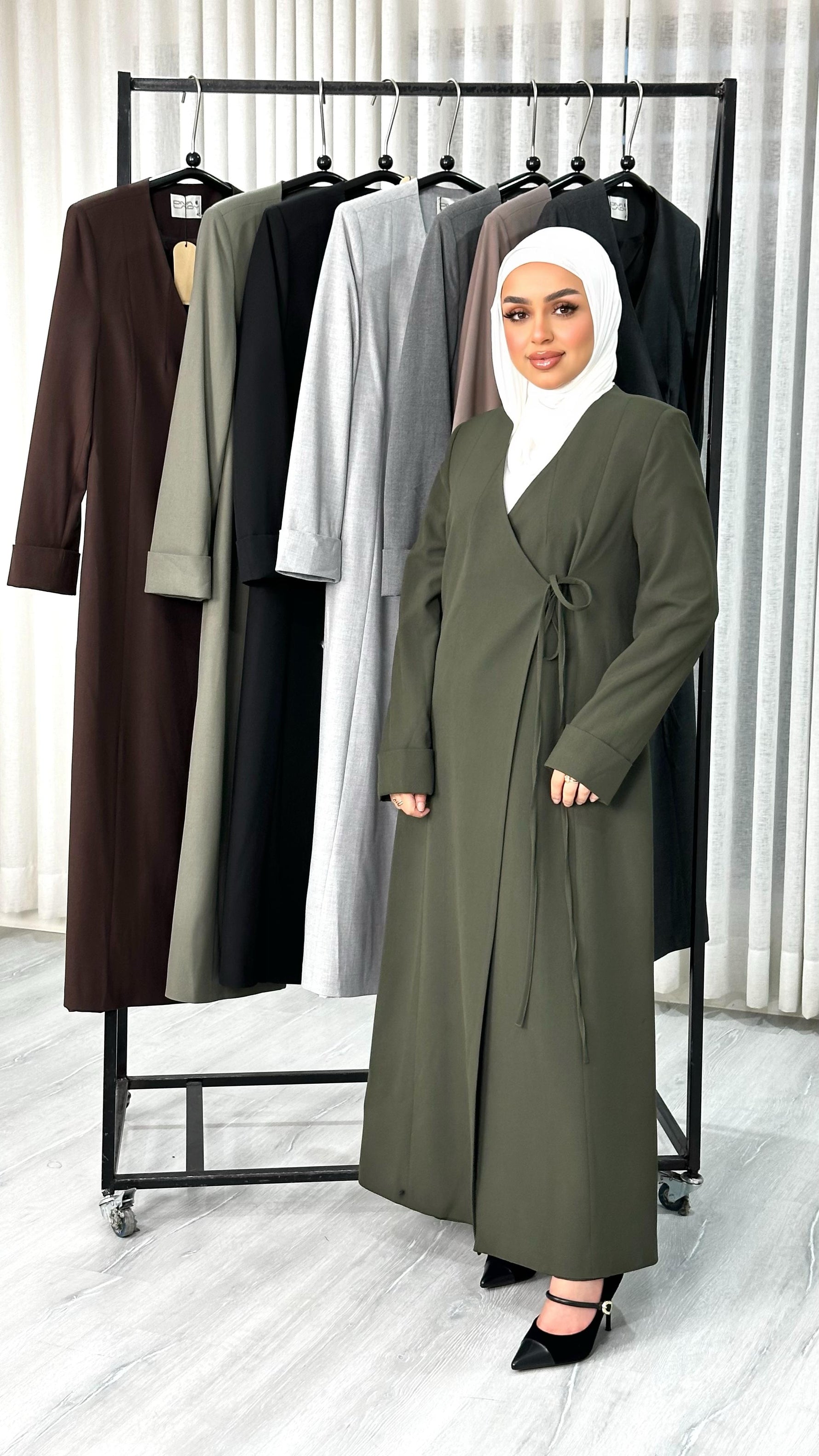 جاكيت نسائي لف طويل