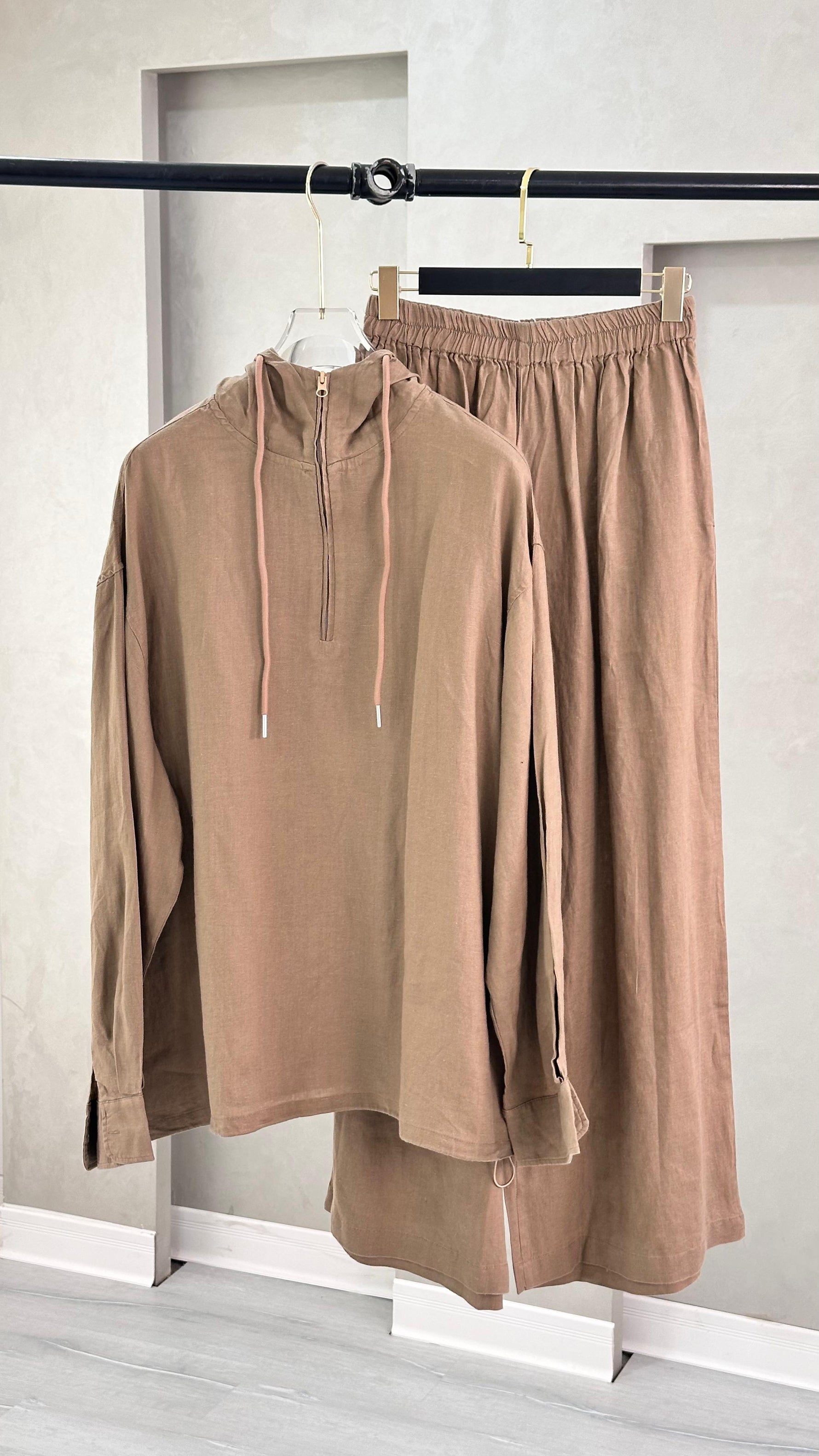 توب نسائي طويل