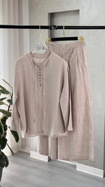 بدلة لينن  برباط صدر