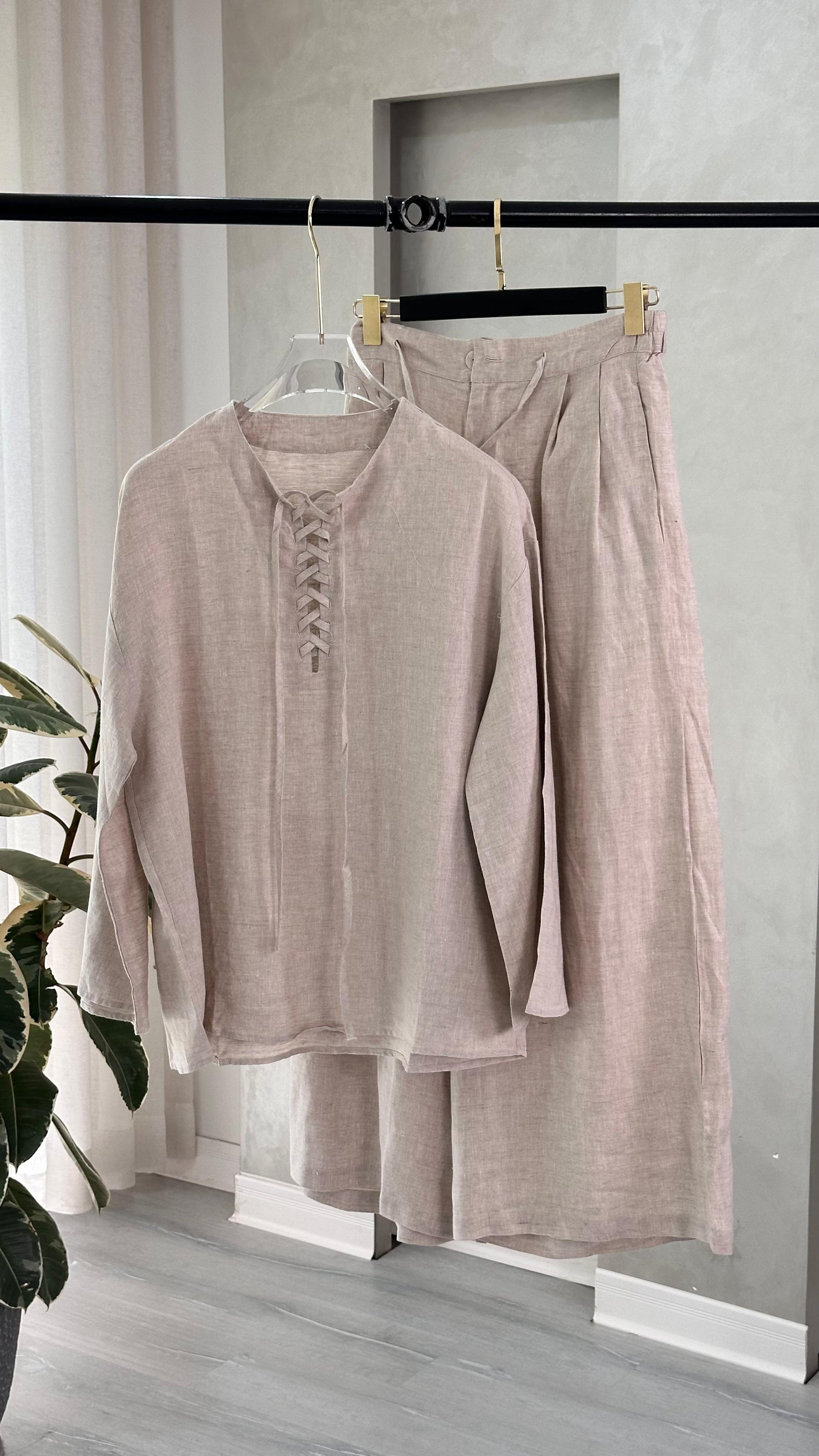 بدلة لينن  برباط صدر