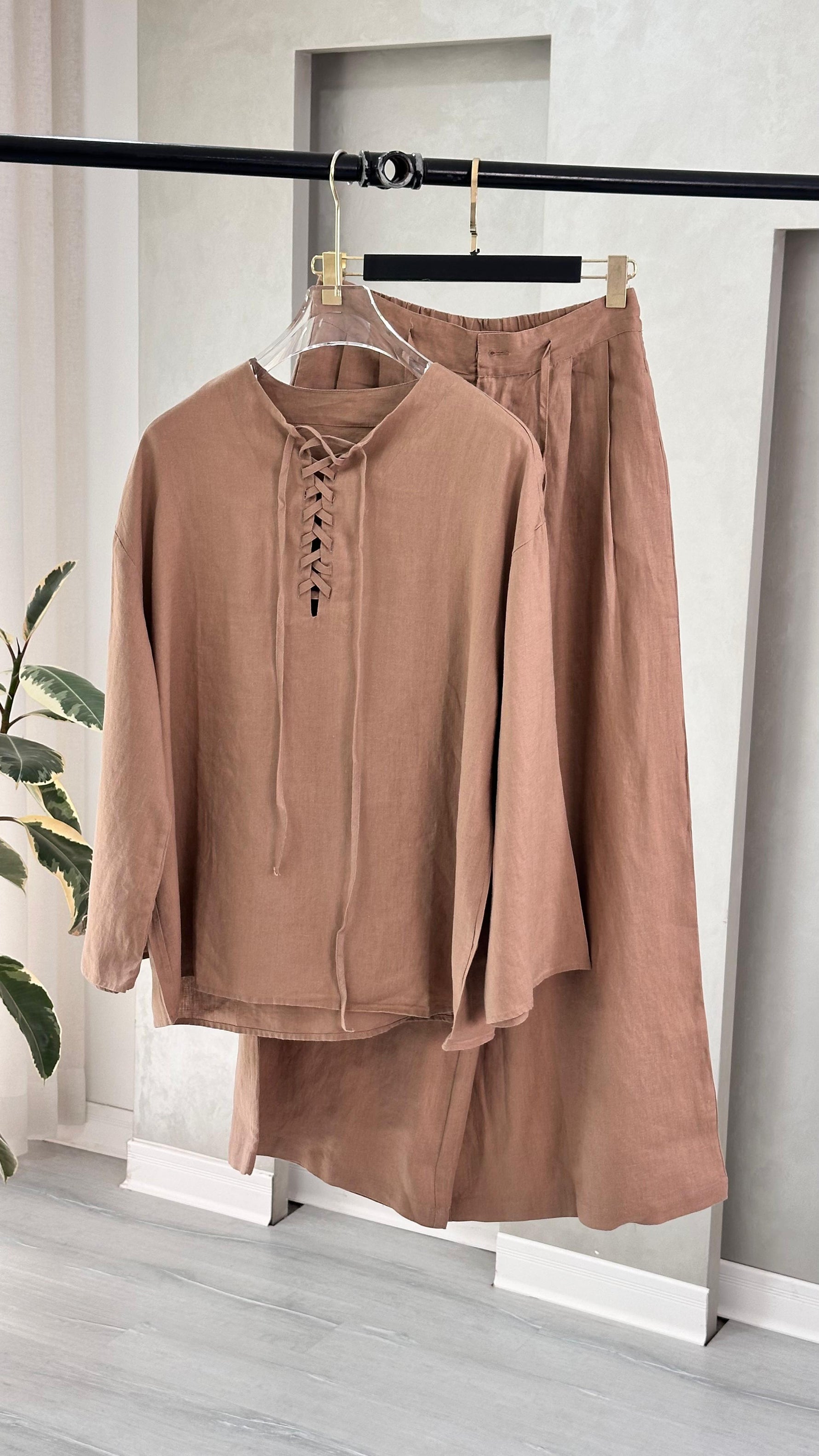 بدلة لينن  برباط صدر