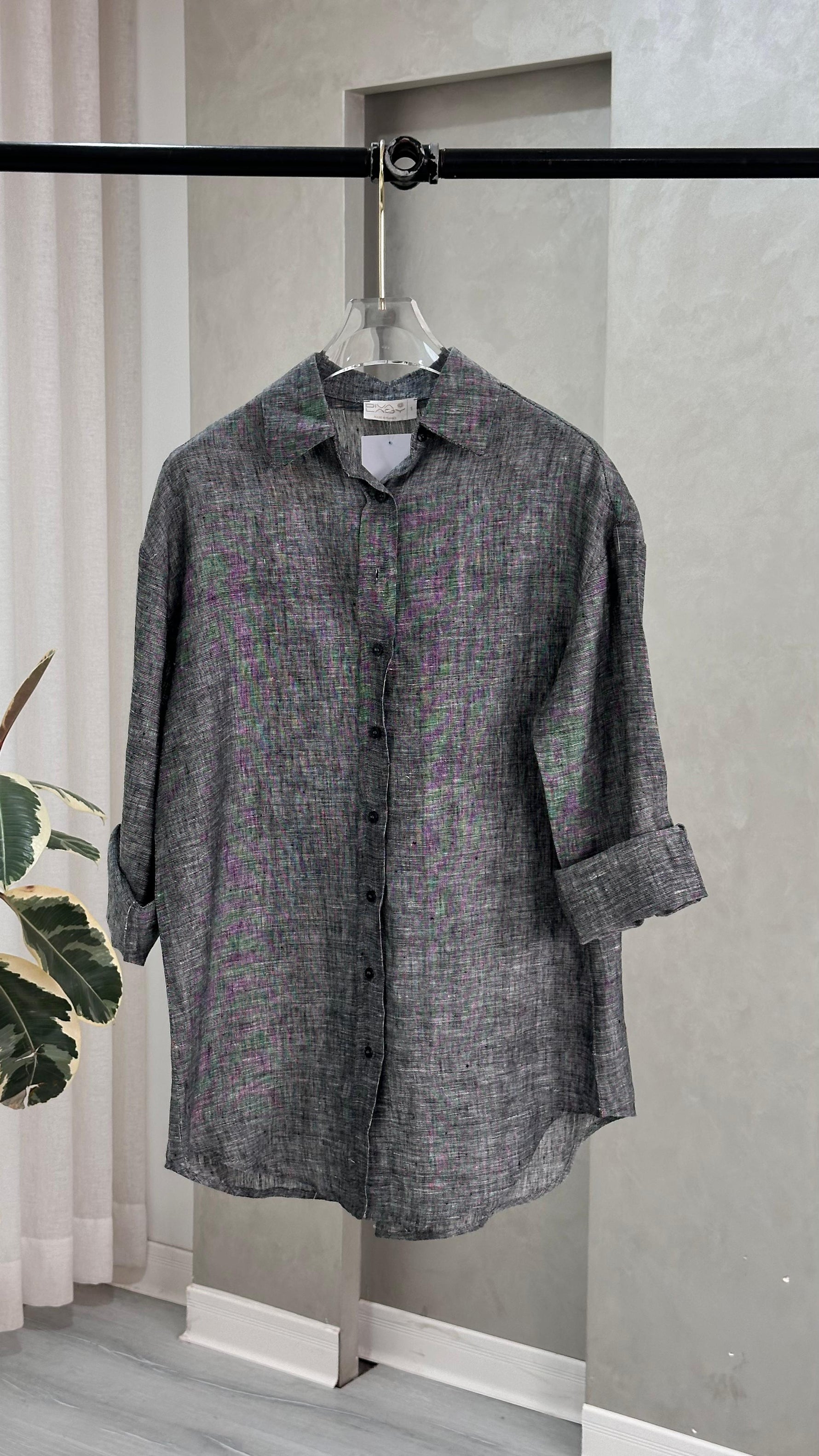 قميص نسائي شبه شفاف