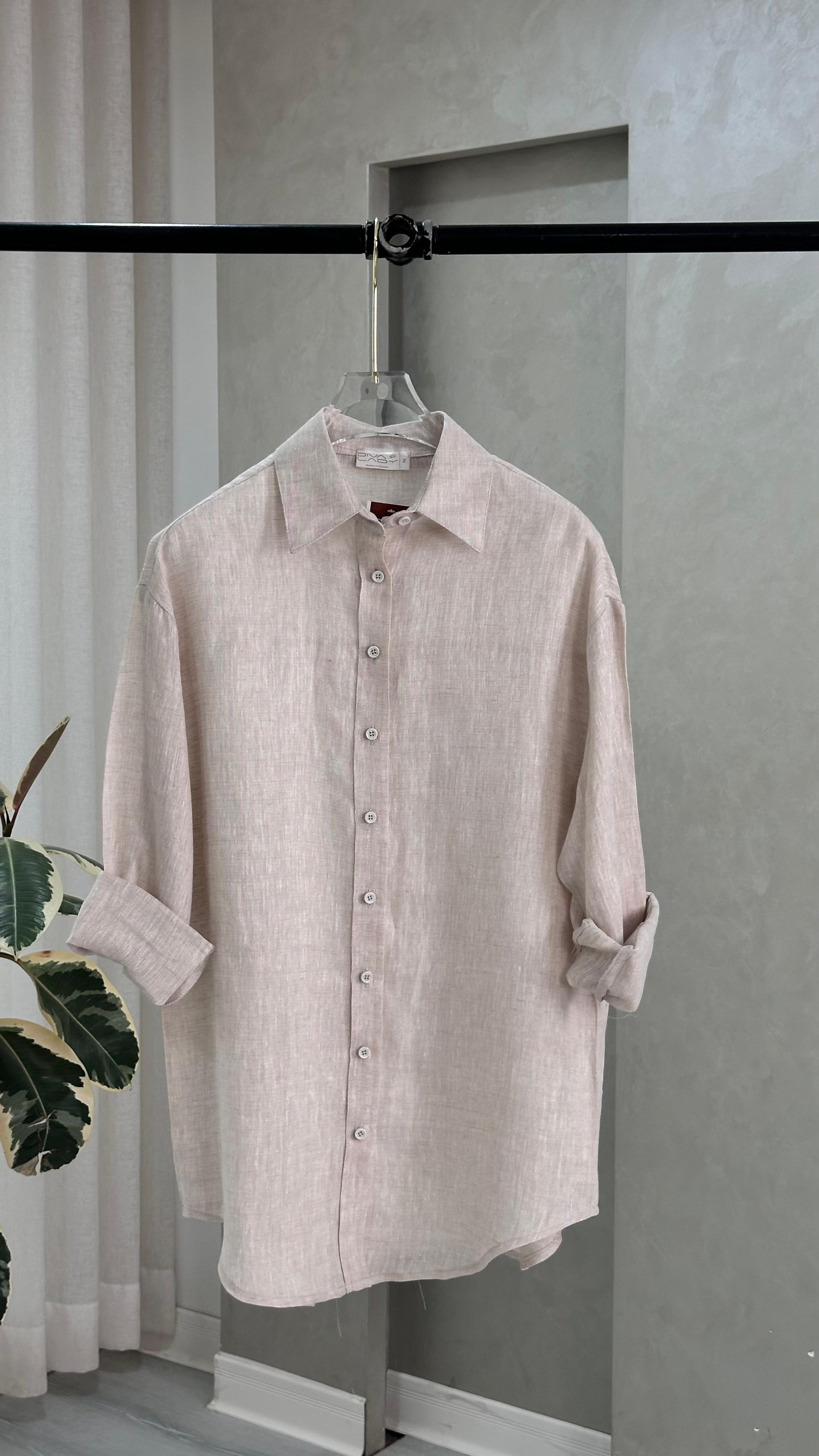 قميص نسائي شبه شفاف