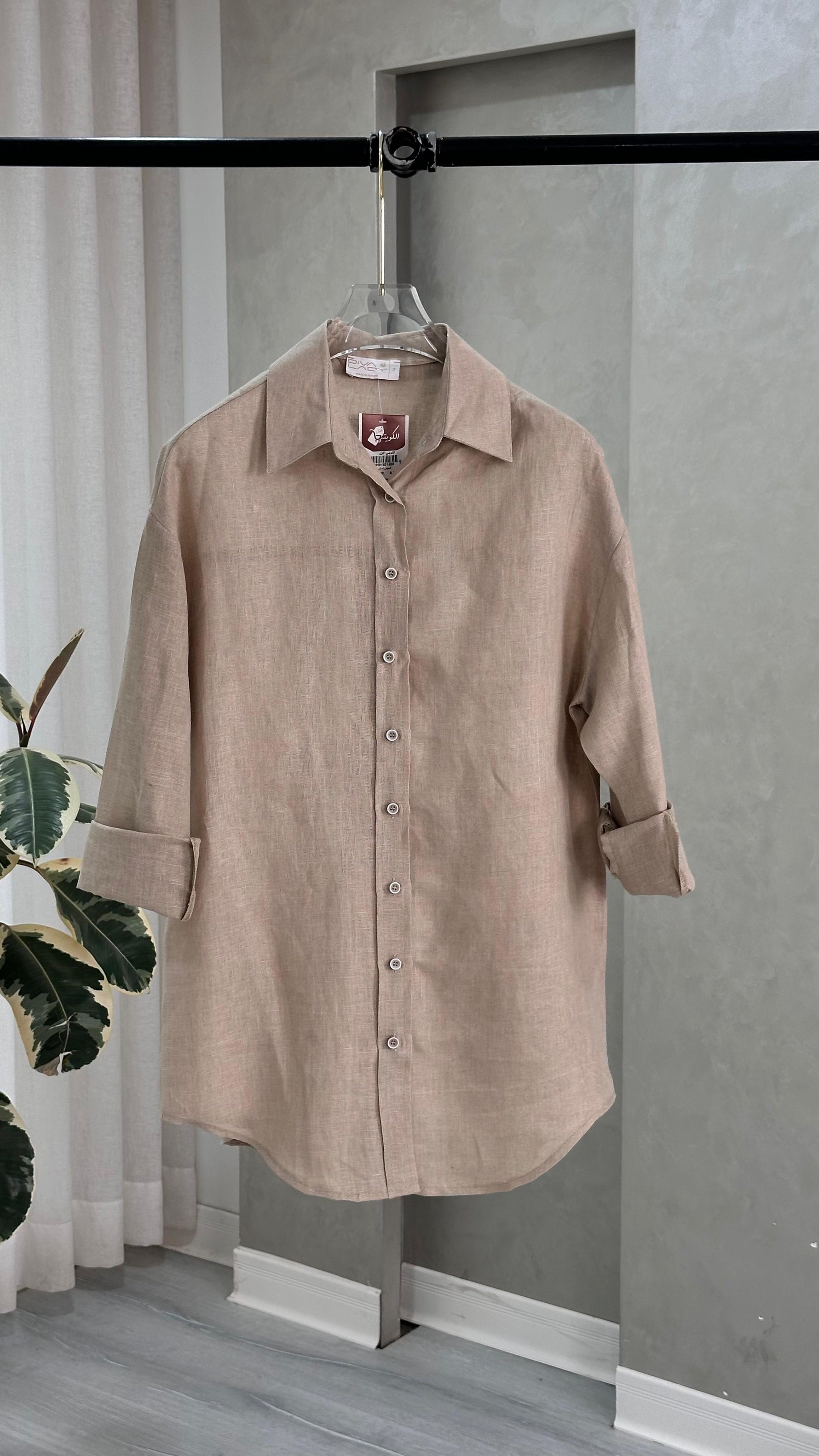 قميص نسائي شبه شفاف