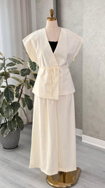 بدلة نسائي تنورة