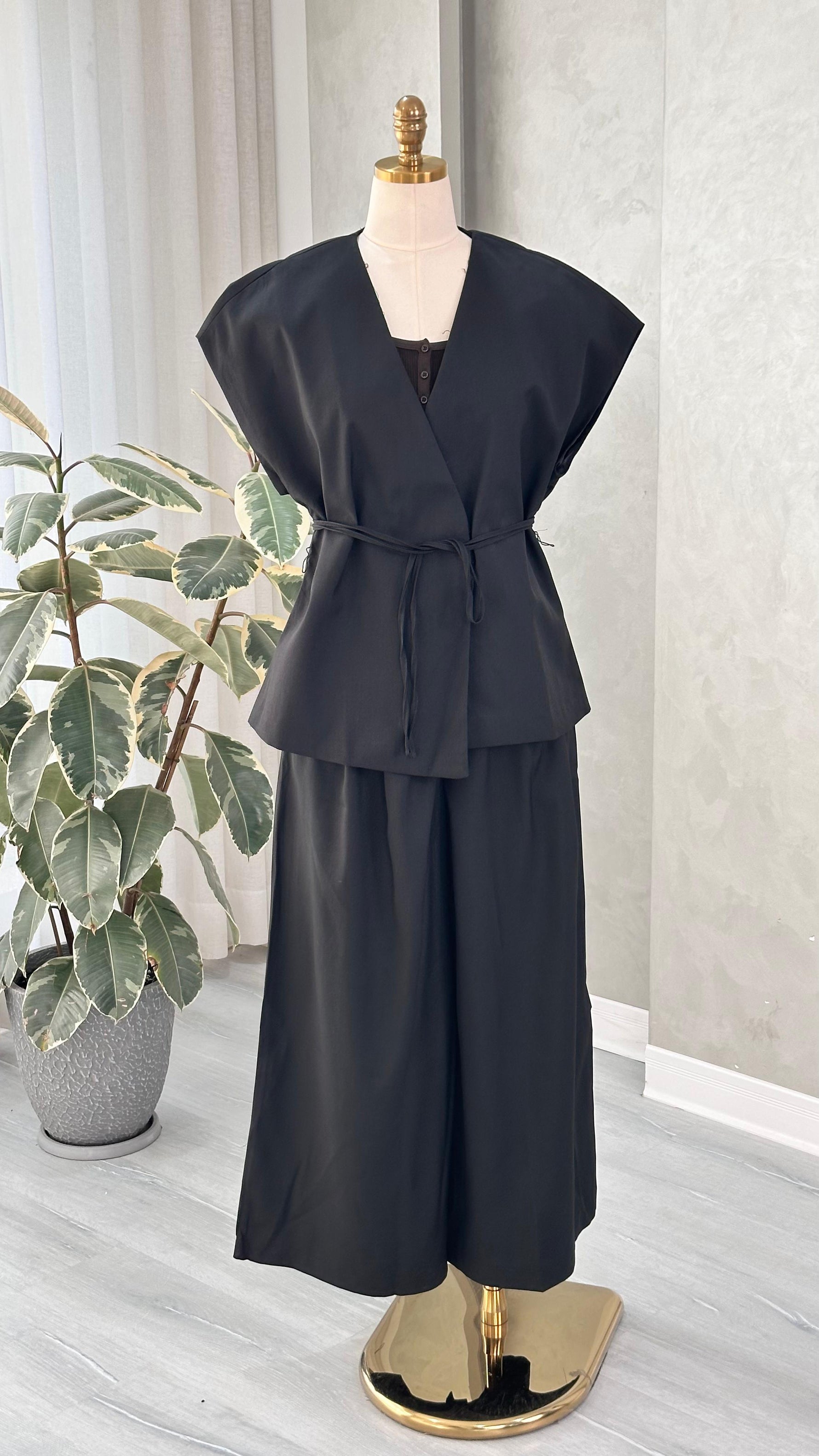 بدلة نسائي تنورة