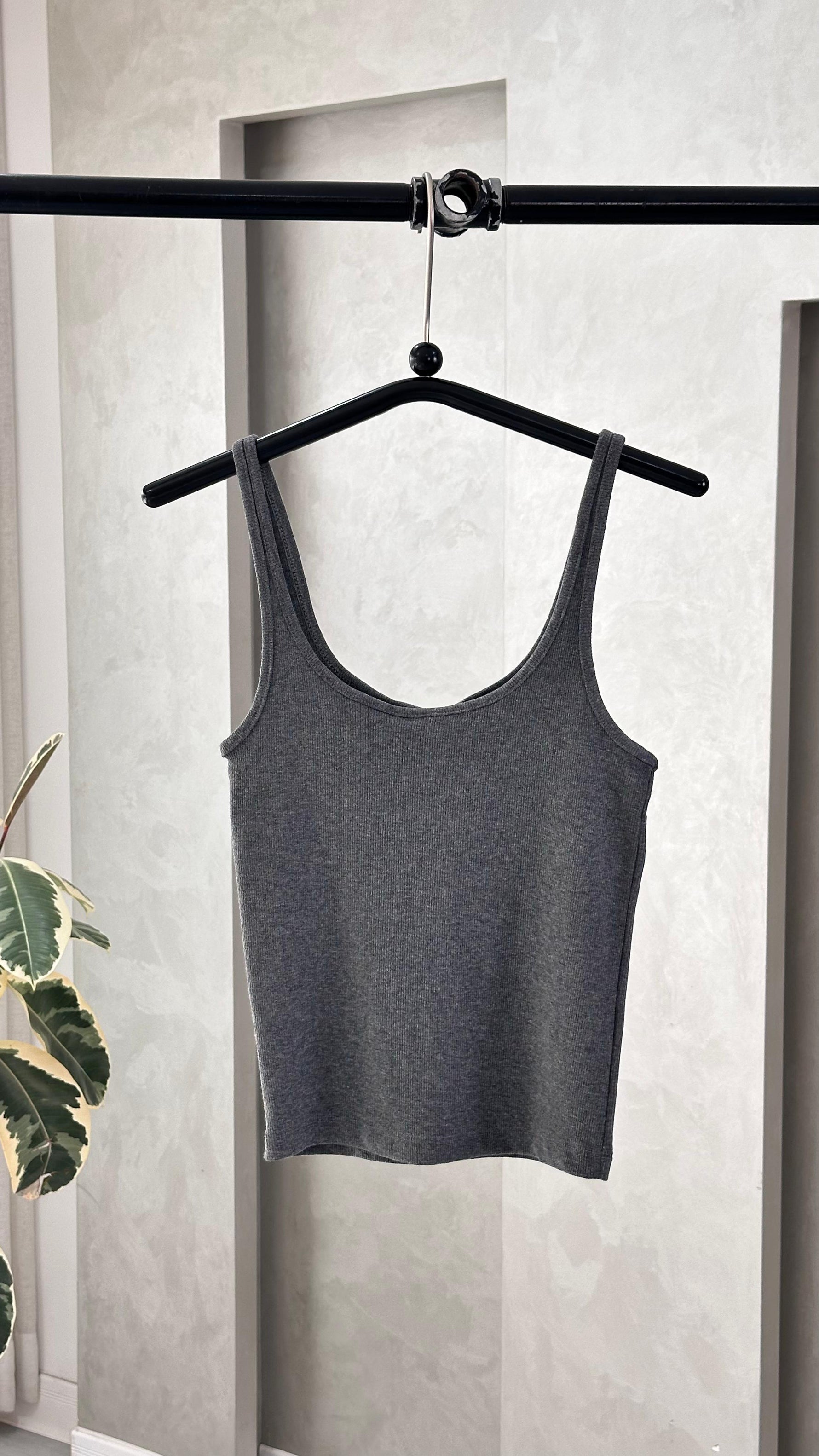 توب نسائي بازرار