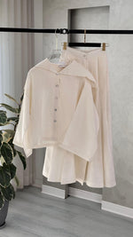 بدلة نسائي واسعة وفضفاضة