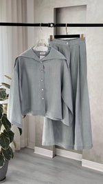 بدلة نسائي واسعة وفضفاضة