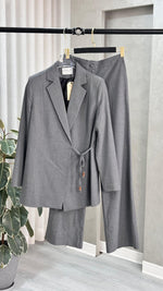 بدلة نسائي ربطة باكمام