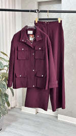 بدلة نسائي بجيوب كبيرة