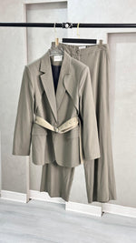 بدلة نسائي قصير حزام