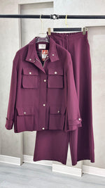 بدلة نسائي بجيوب كبيرة