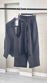 بدلة نسائي واسع وبسيط