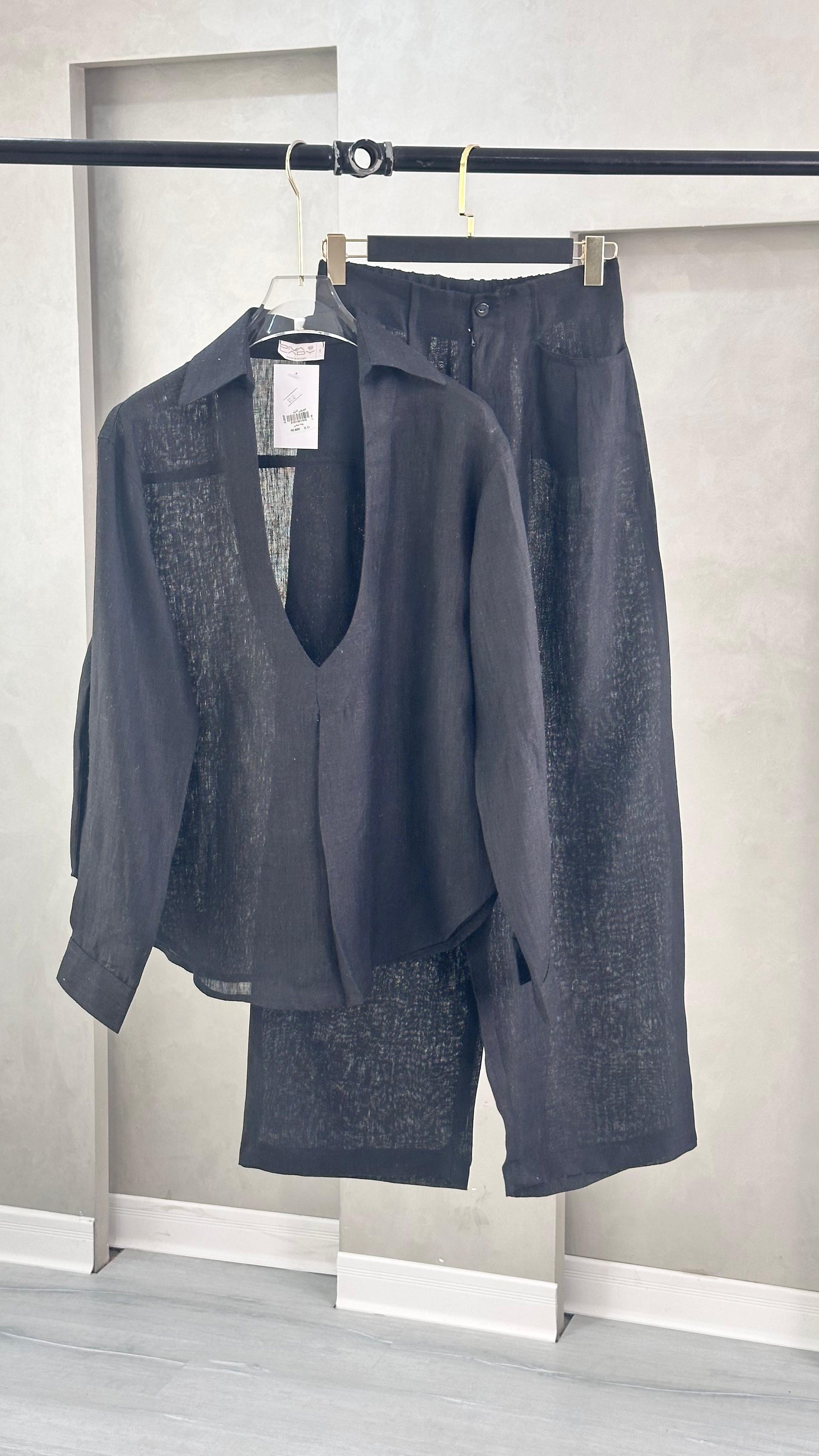 بدلة نسائي واسع وبسيط