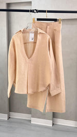 بدلة نسائي واسع وبسيط