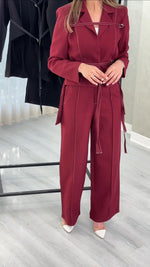 بدلة نسائي مع احزمة