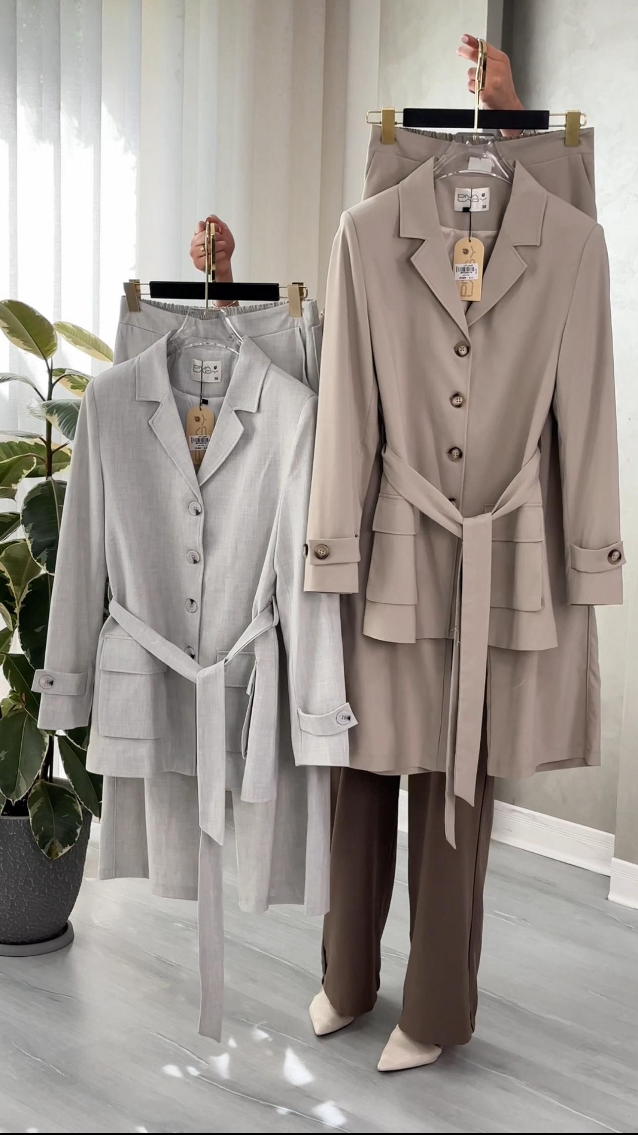 بدلة نسائي ازرار و حزام