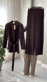 بدلة نسائي ازرار و حزام