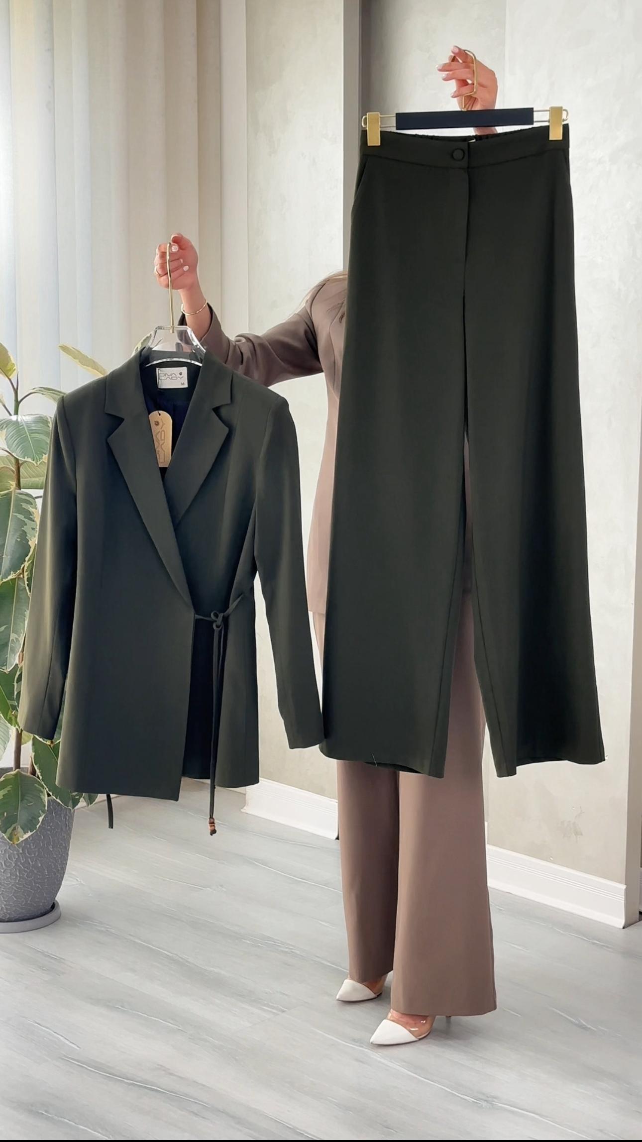 بدلة نسائي ربطة باكمام