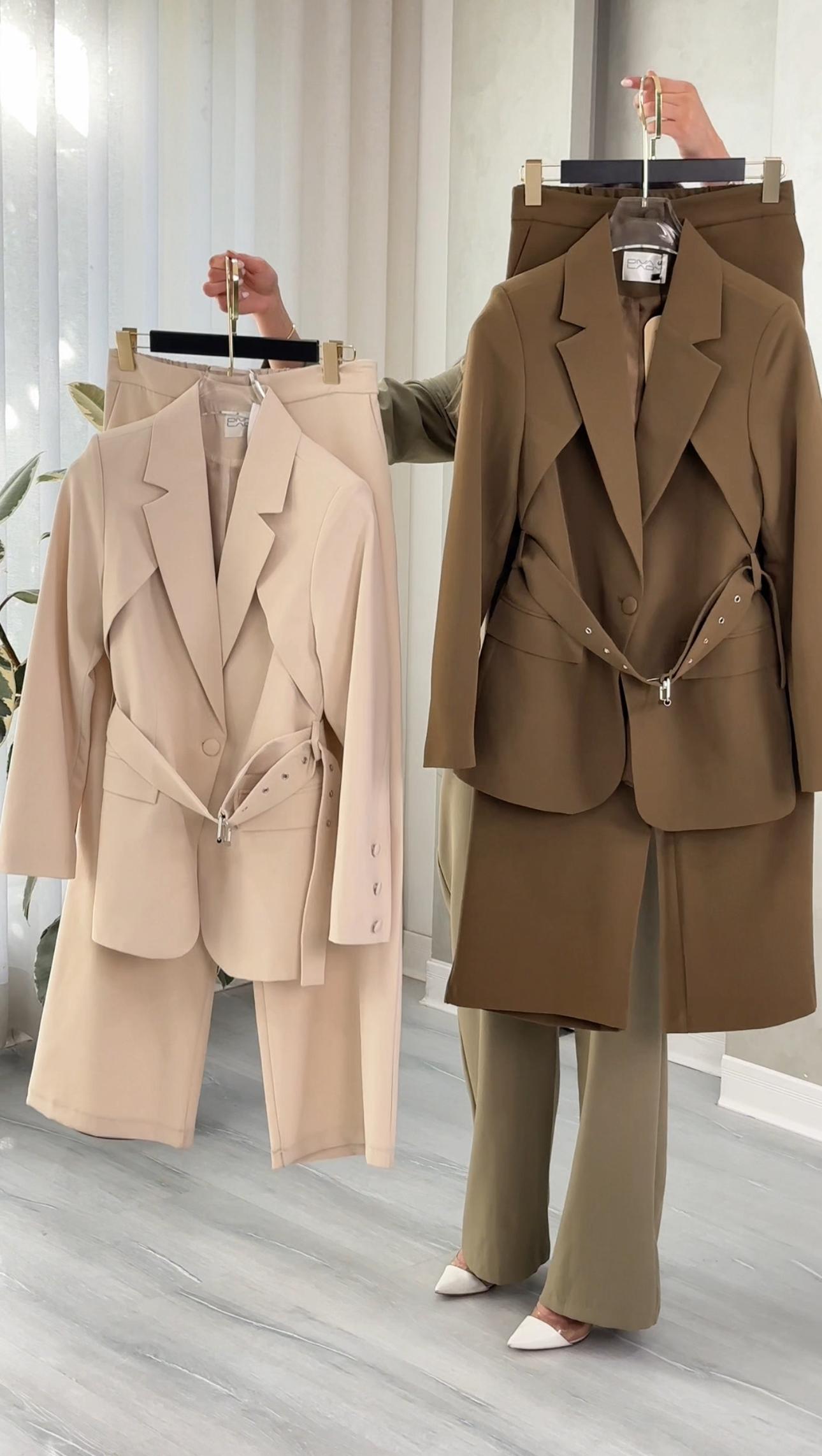 بدلة نسائي قصير حزام