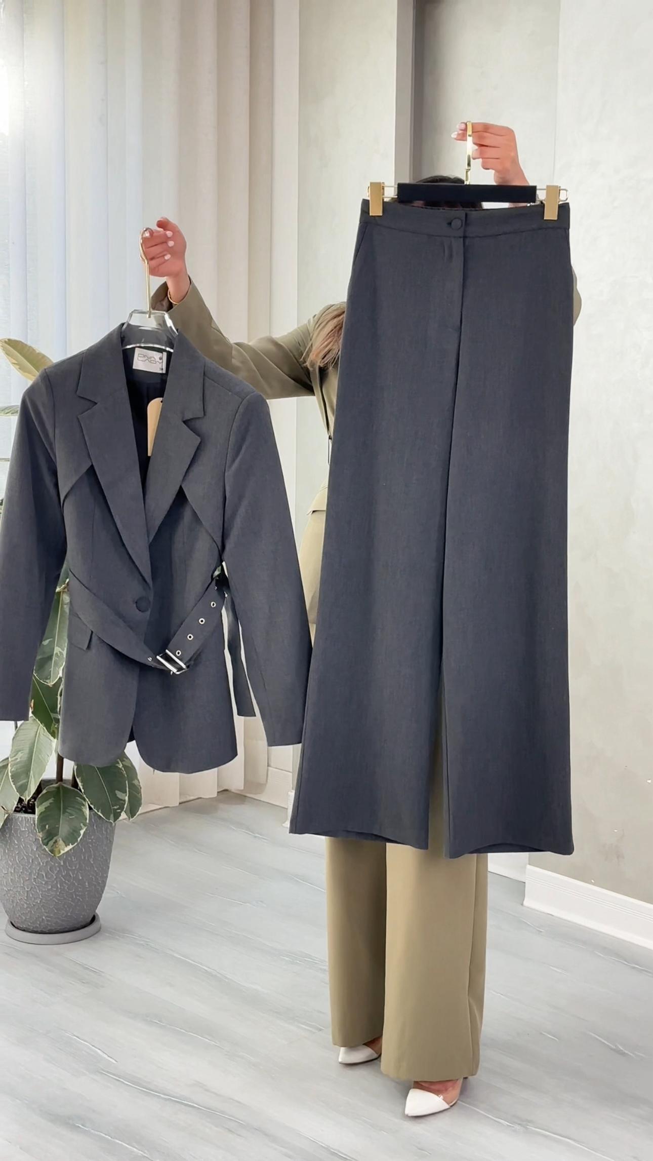 بدلة نسائي قصير حزام