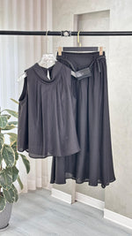 بدلة توب منسدل وتنورة