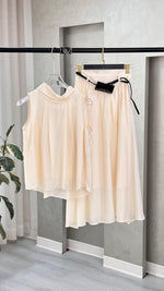 بدلة توب منسدل وتنورة