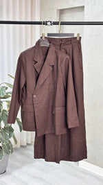 بدلة نسائي مغلق جانبياً