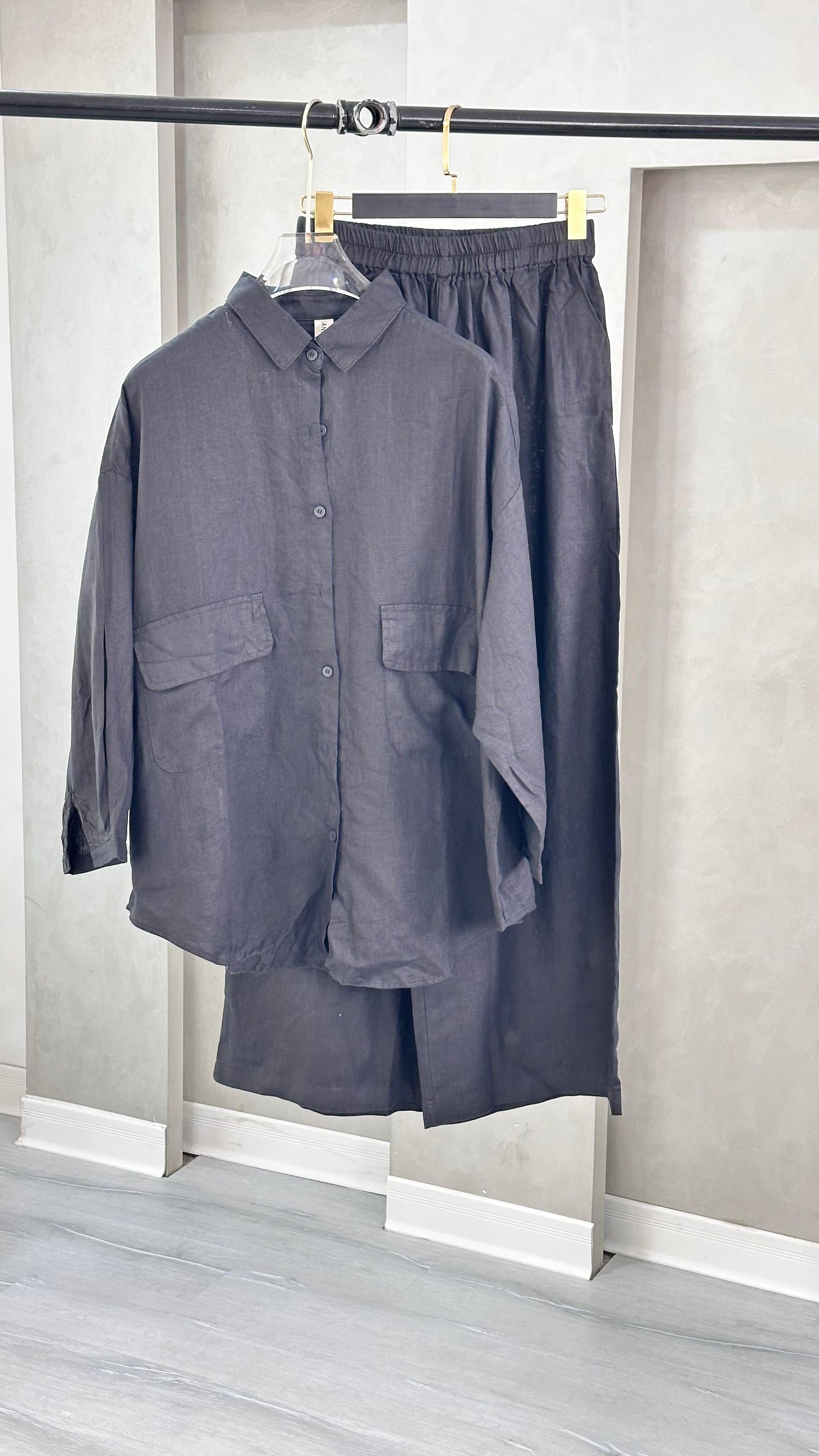 بدلة نسائي لينن