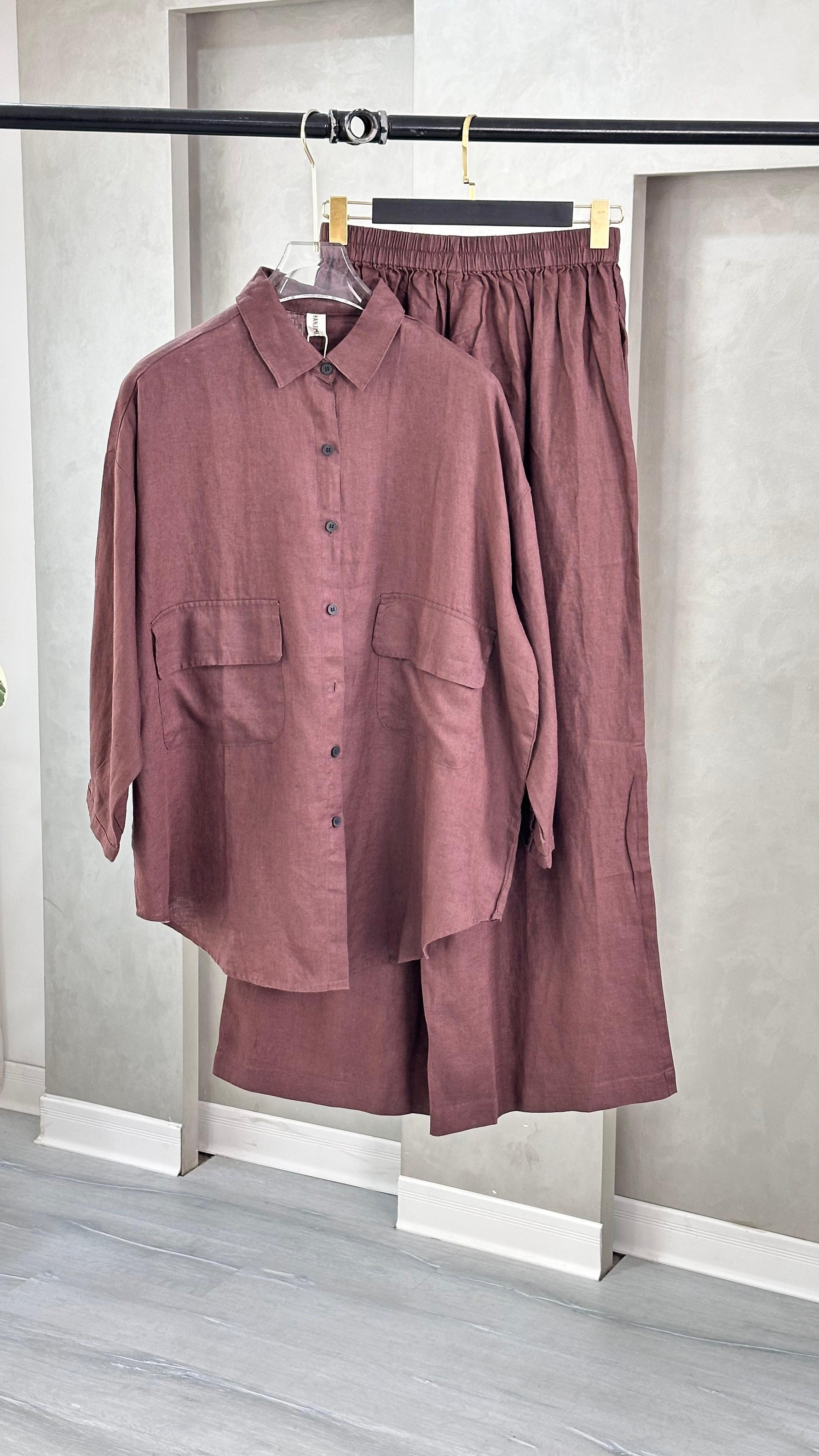 بدلة نسائي لينن