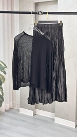 بدلة تنورة شبك