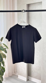 بلوزة نسائي قصيرة