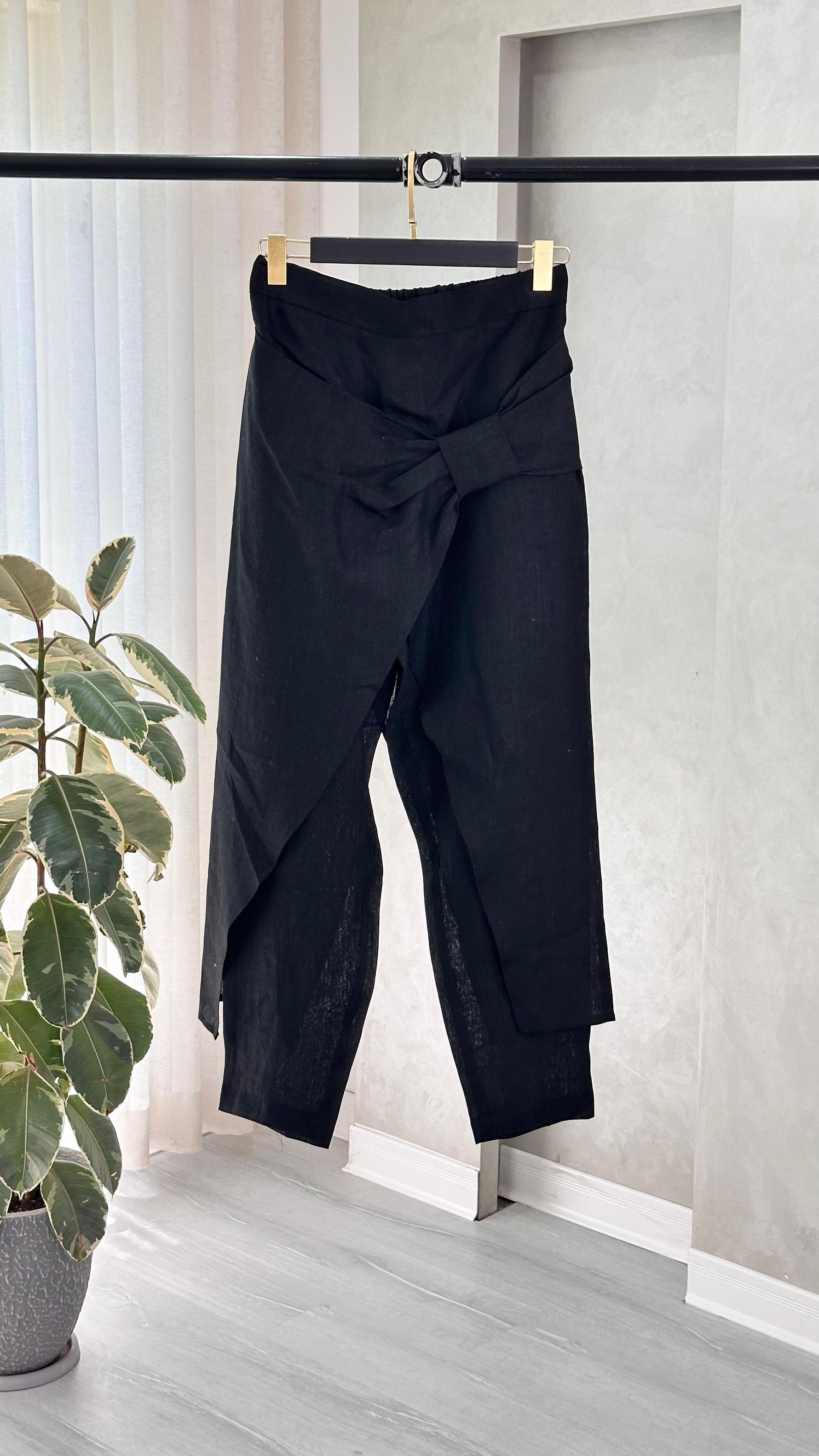 بنطلون نسائي