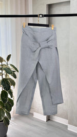 بنطلون نسائي