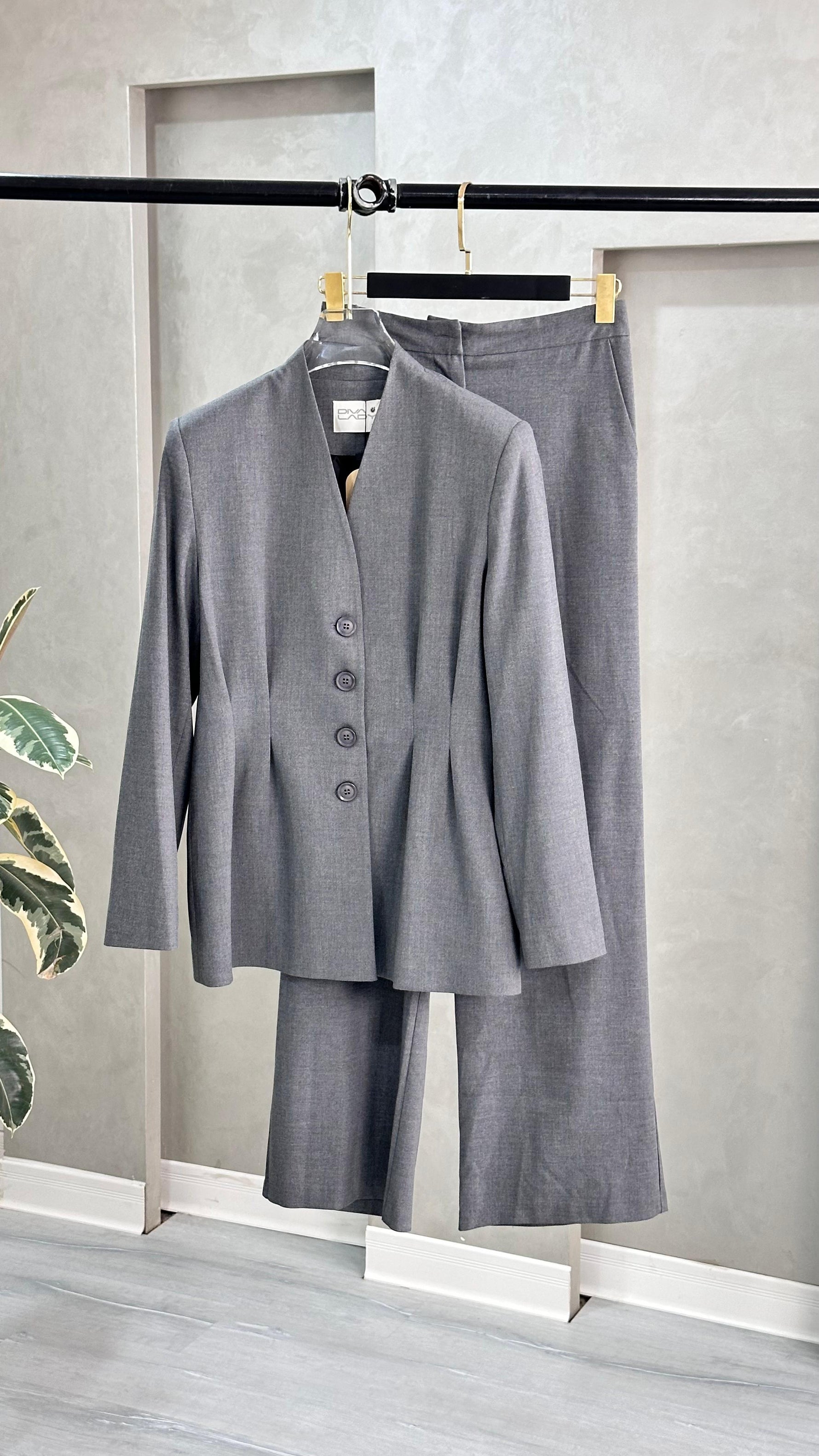 بدلة نسائى رسمية