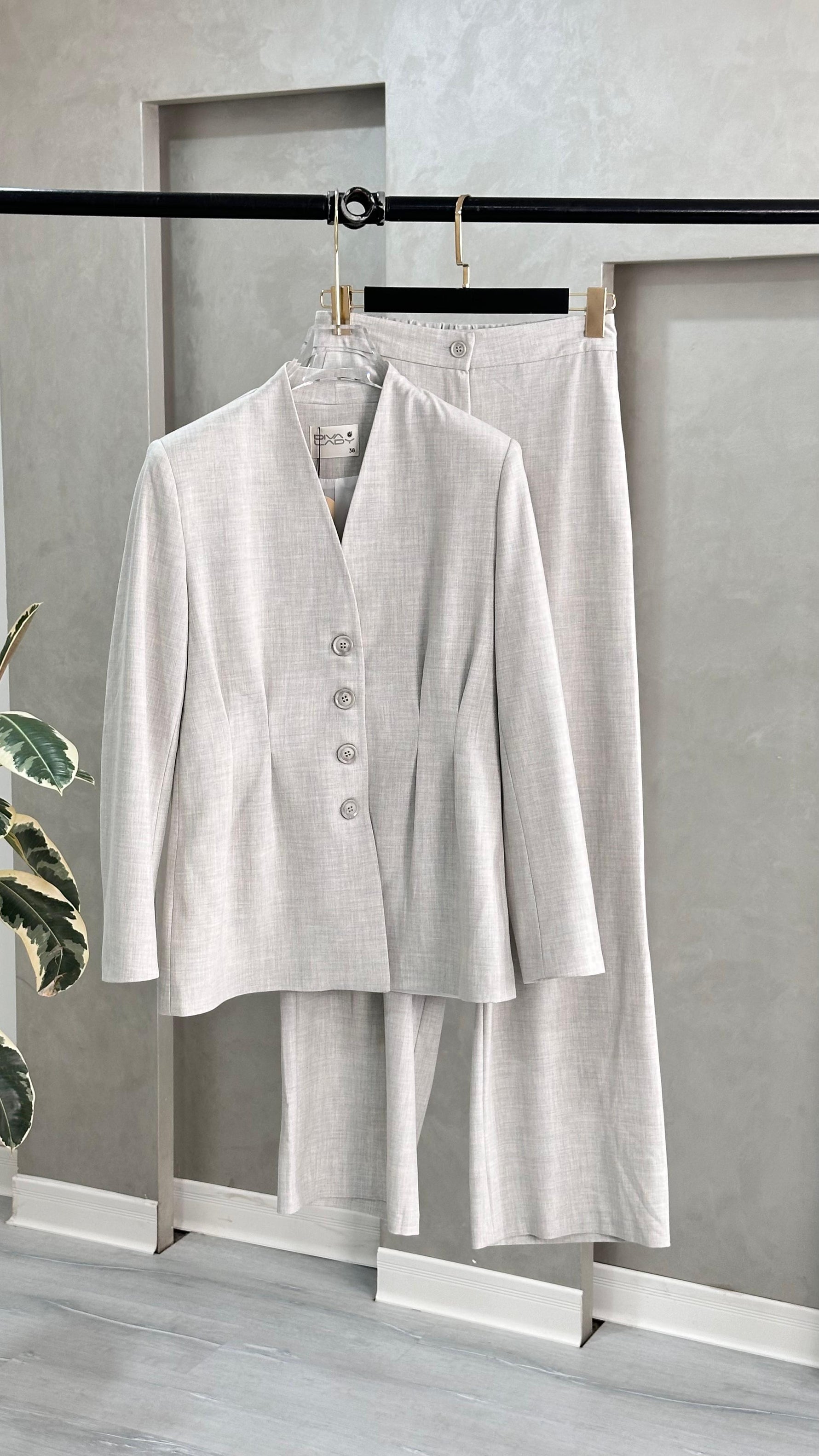 بدلة نسائى رسمية