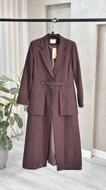 جاكيت نسائي بقص جانبية