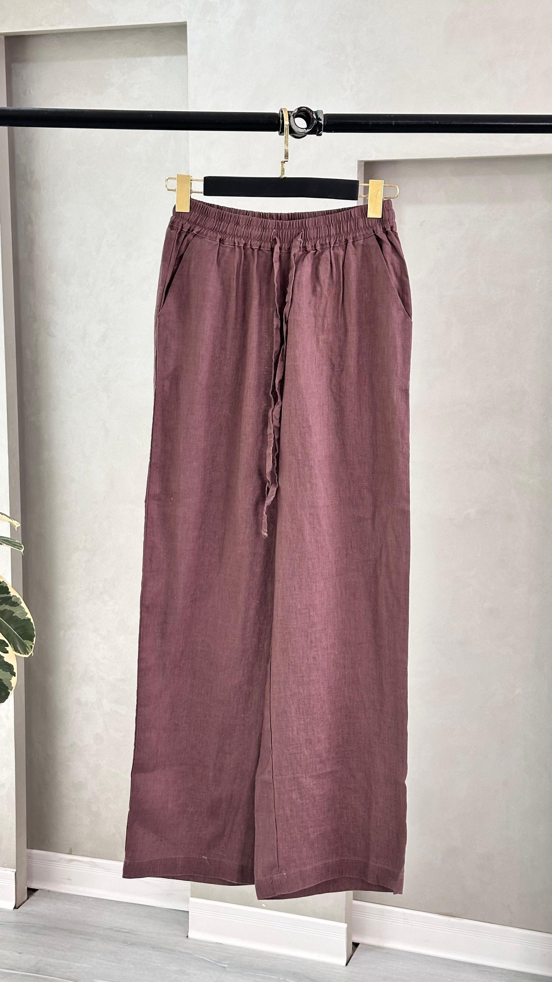 بنطلون نسائي