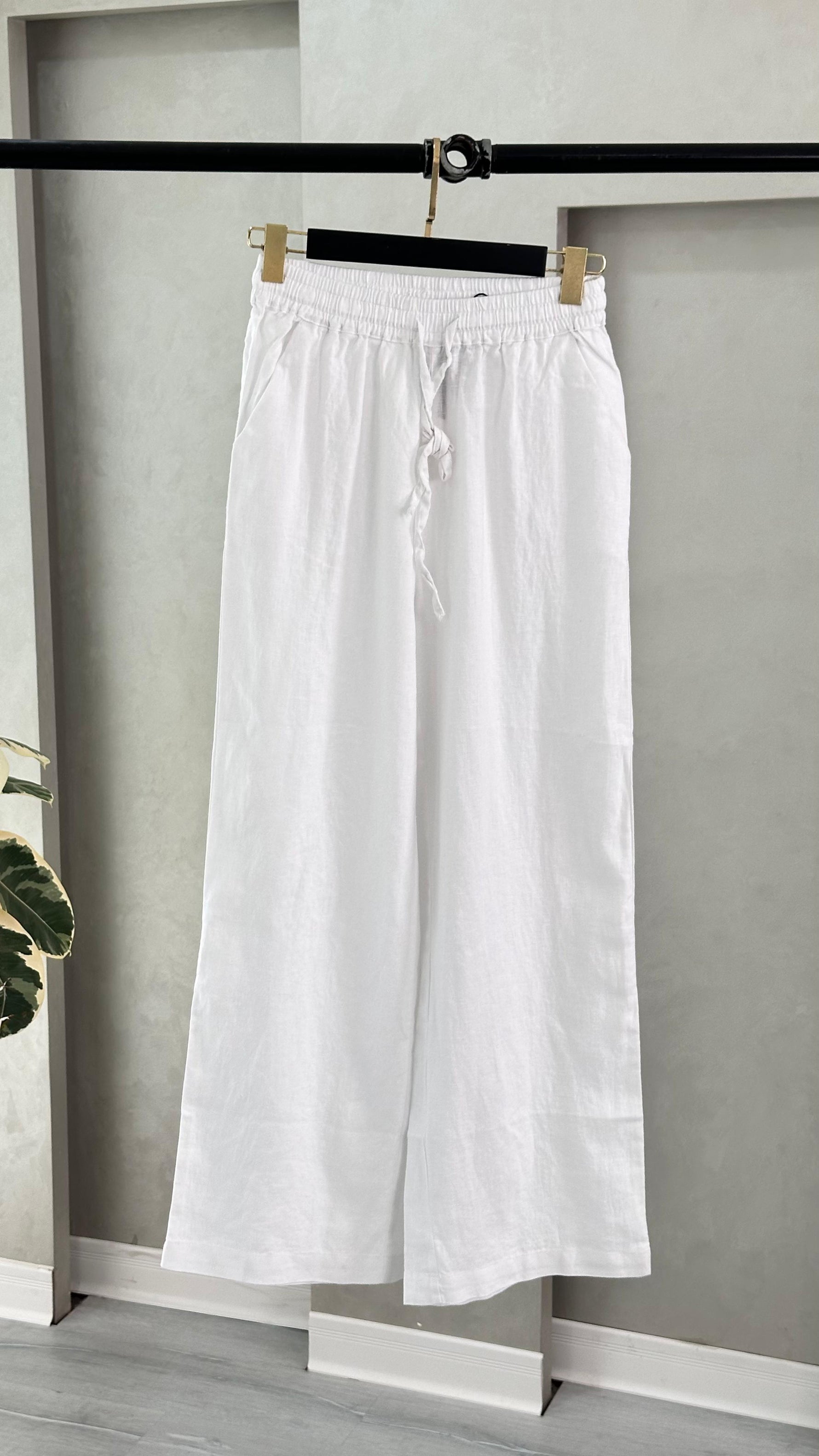 بنطلون نسائي