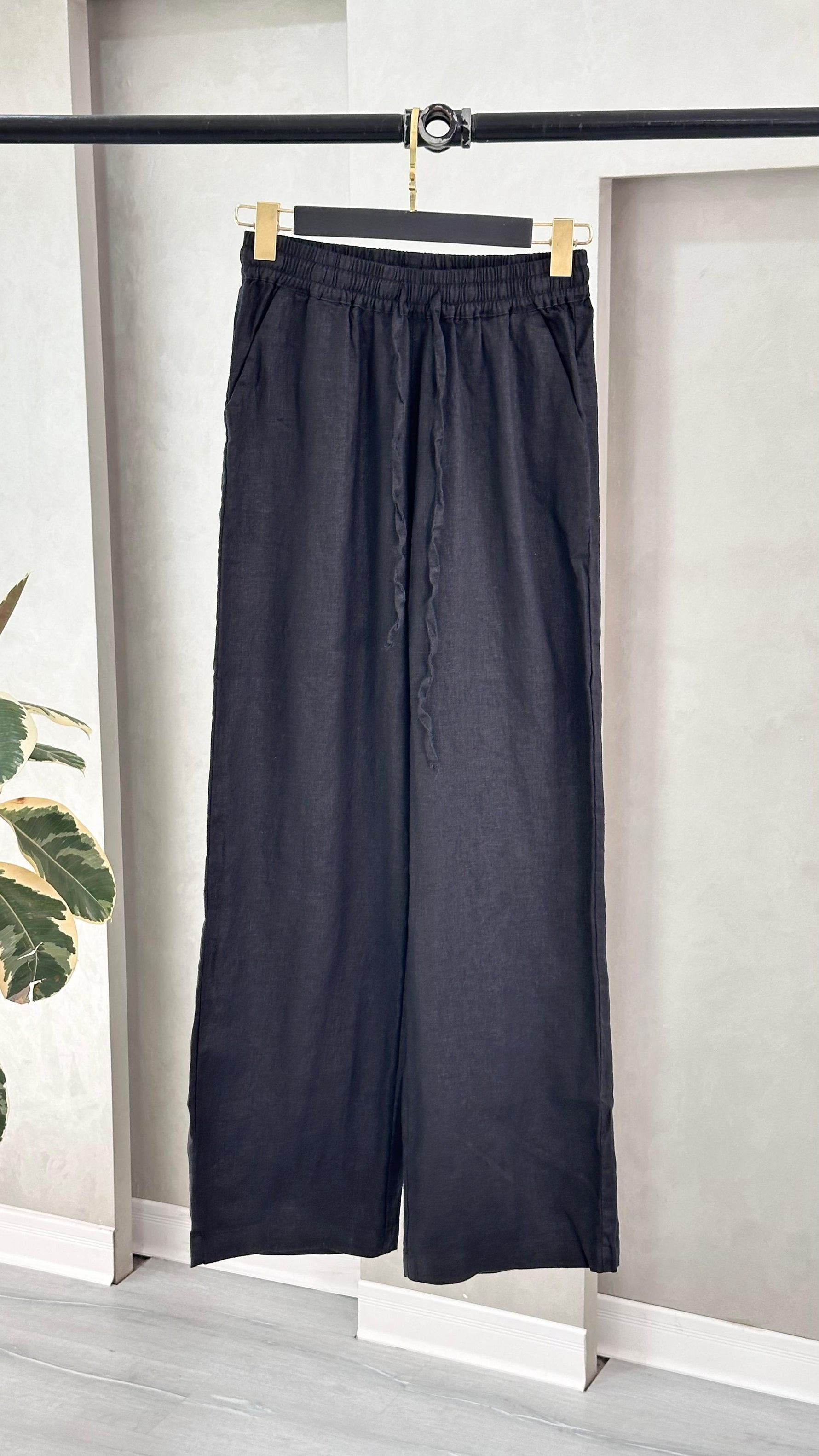 بنطلون نسائي