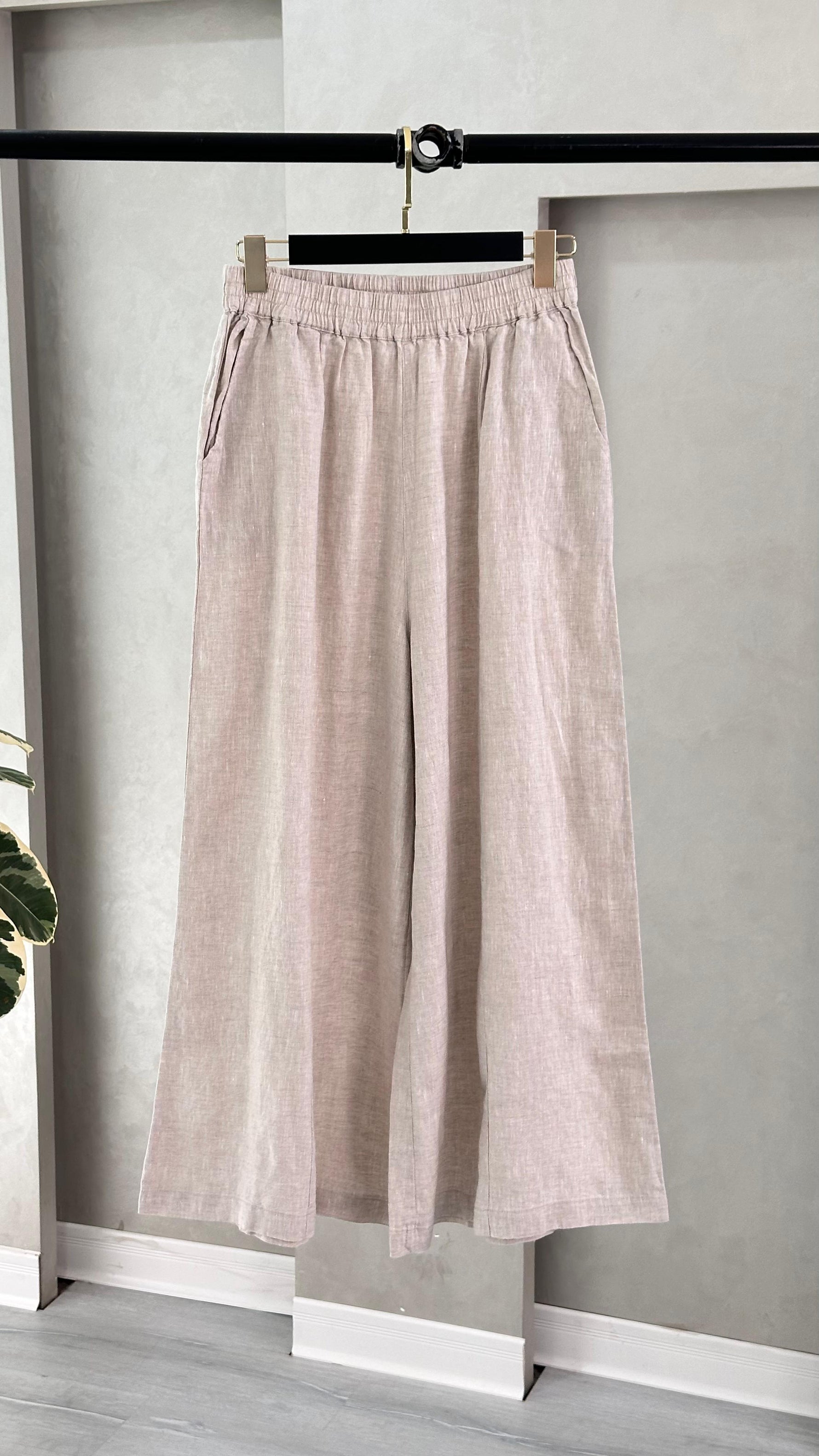 بنطلون نسائي