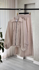 بدلة نسائي اكمام منفوخة